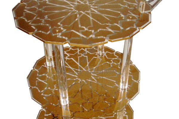 عربة نجمة ذهبي