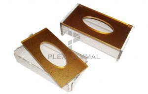 علب كلينكس ذهبي